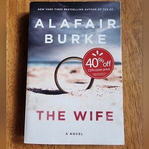 🌟3/$40 Sale!🌟The Wife by Alafair Burke Novel